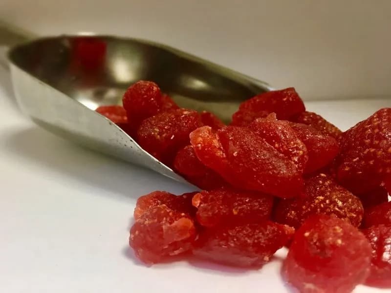 Frutilla deshidratada entera