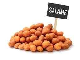 Mani saborizado de salame
